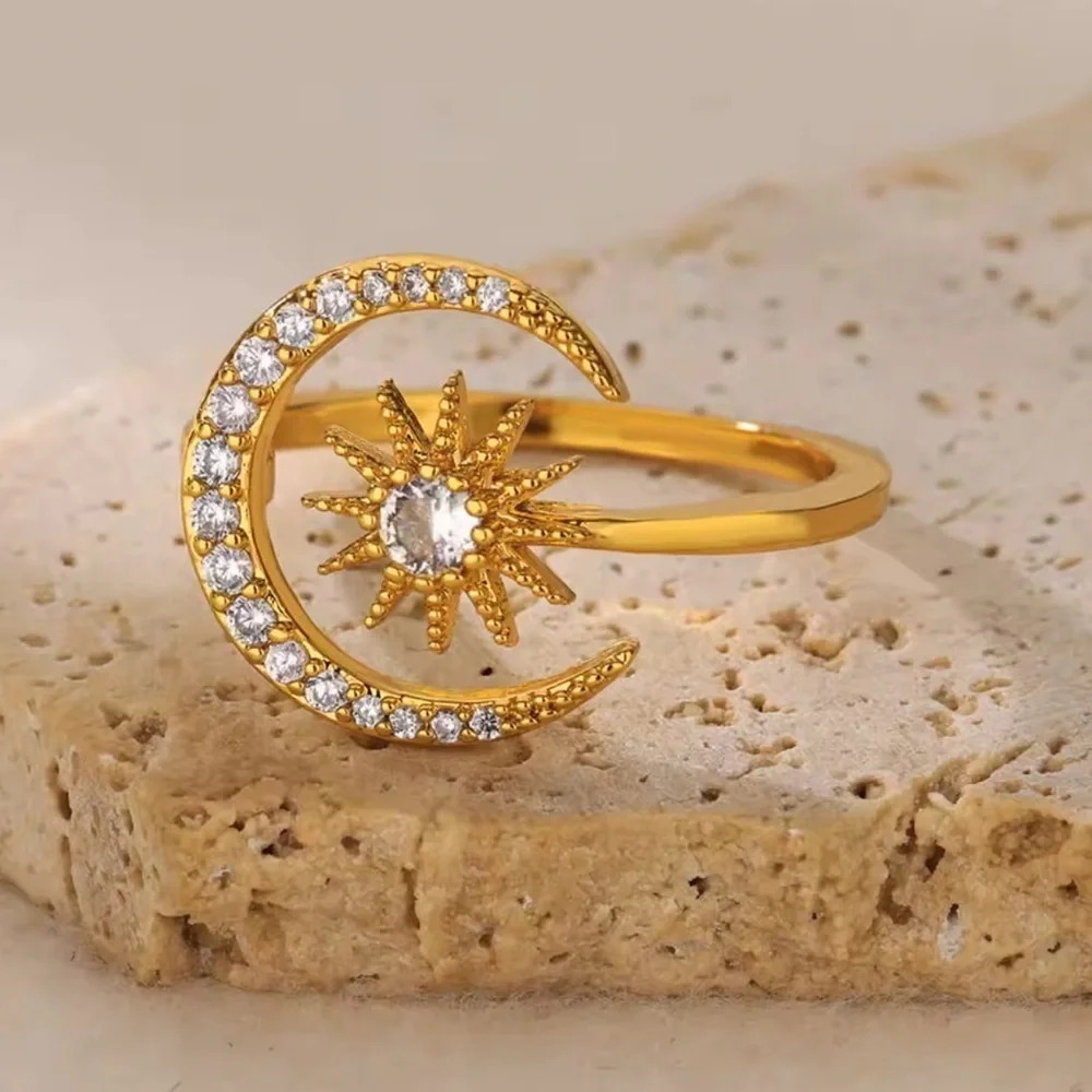 Moonlit Radiance Starburst 18KGold Ring
